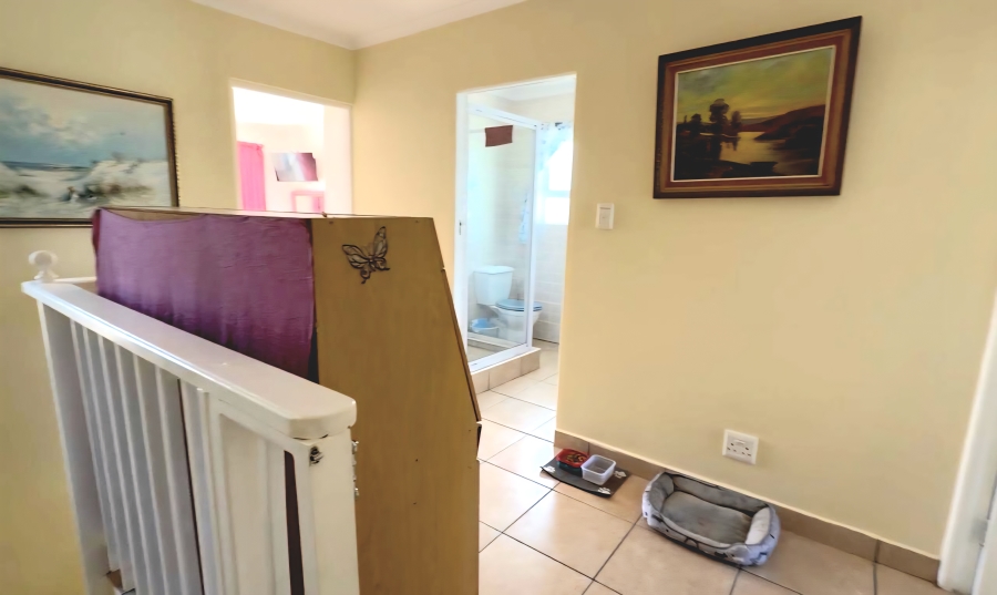 3 Bedroom Property for Sale in Dana Bay Western Cape